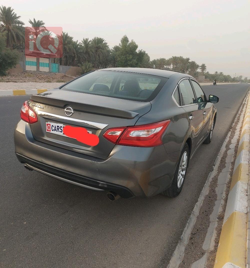 نيسان ألتيما